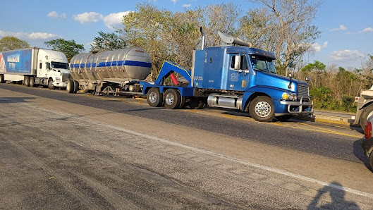 Servicio De Gruas Para Vehículos Atención 24 Horas Case